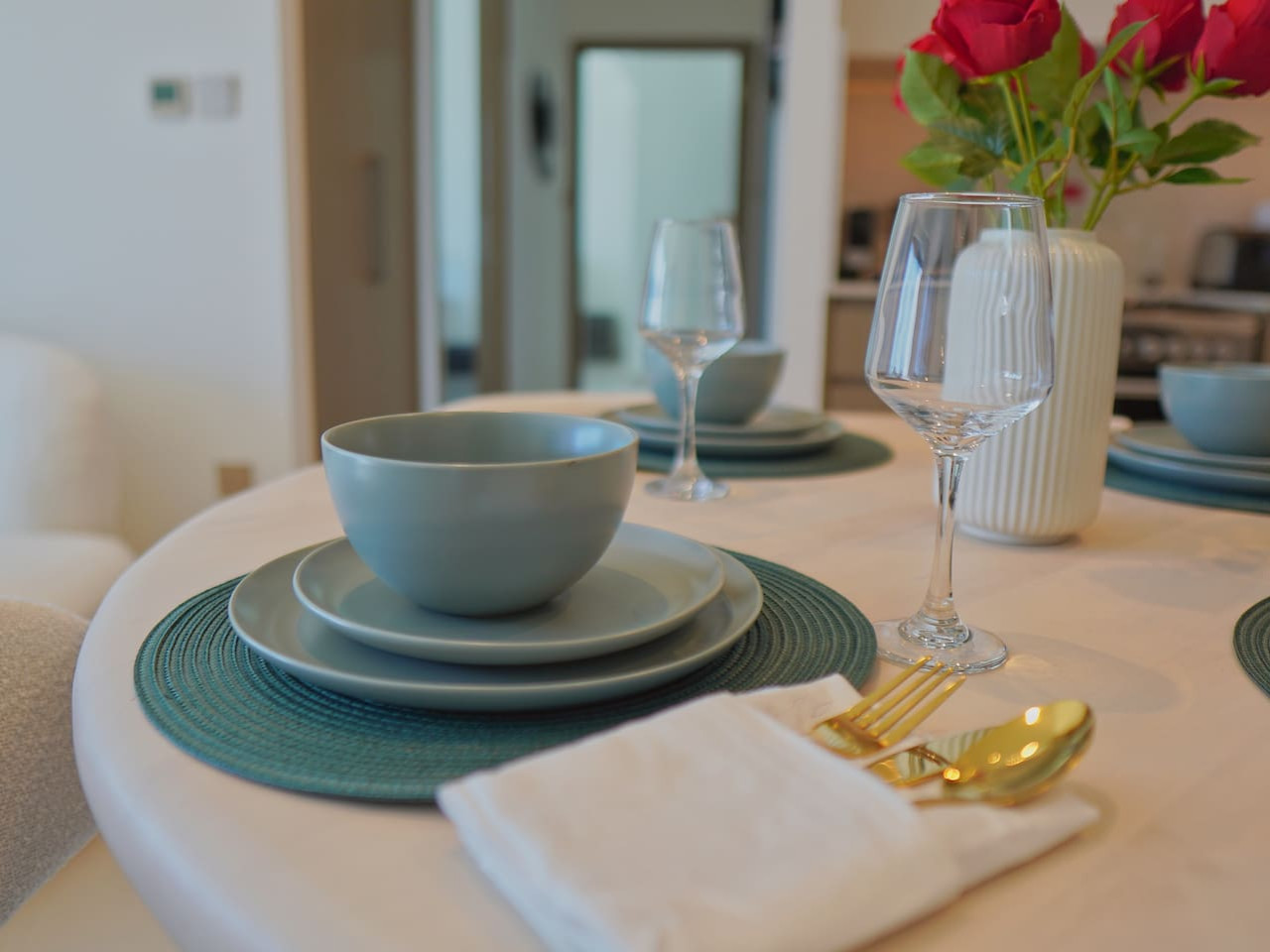 Stylish 2BR | 3 min walk to Dubai Mall