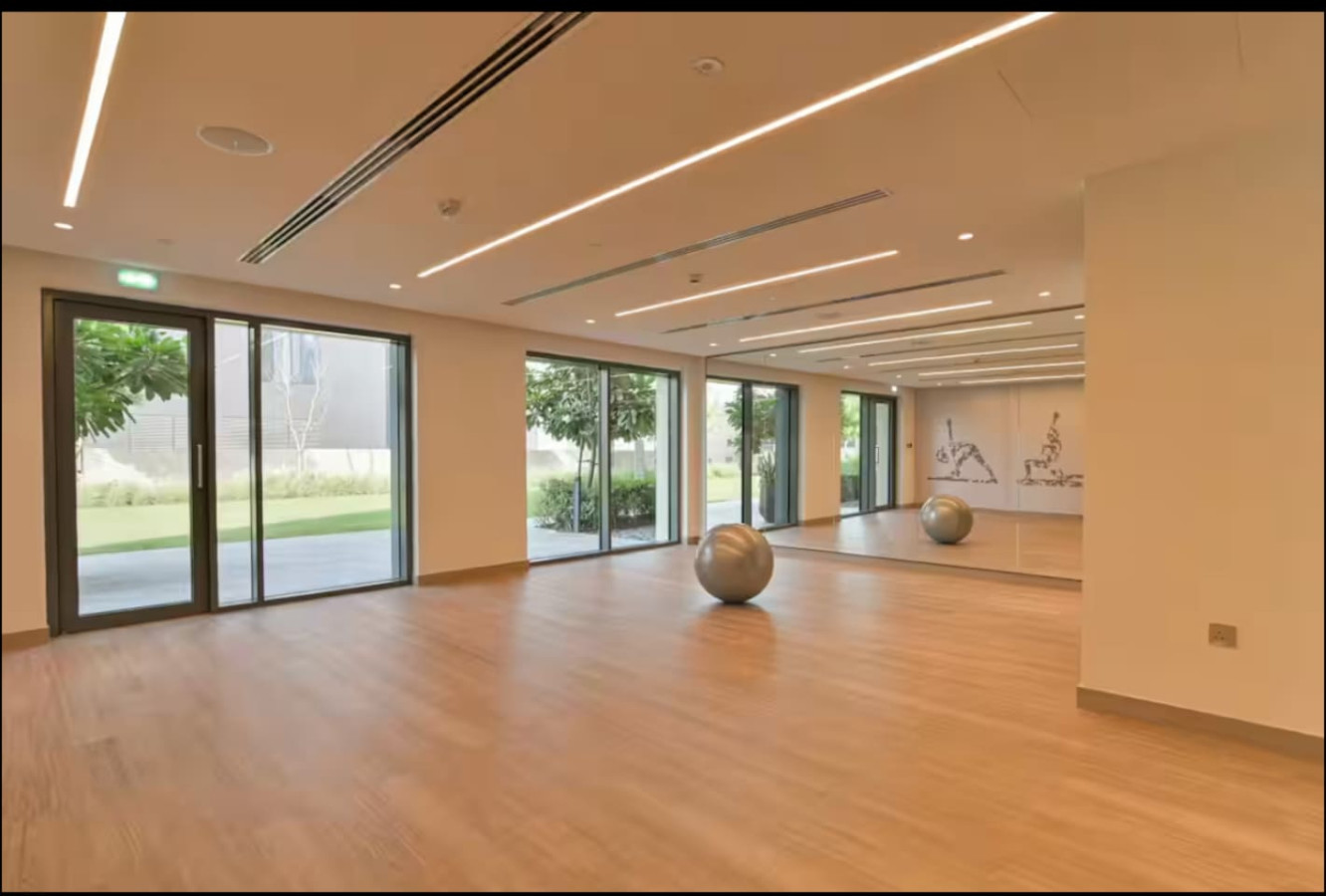 Stylish 2BR | 3 min walk to Dubai Mall