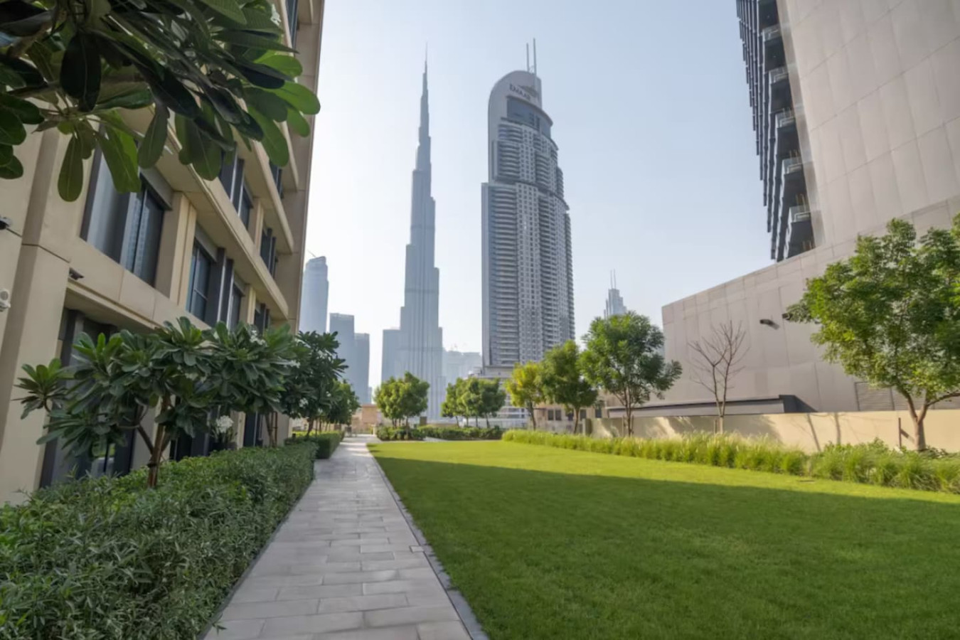Stylish 2BR | 3 min walk to Dubai Mall