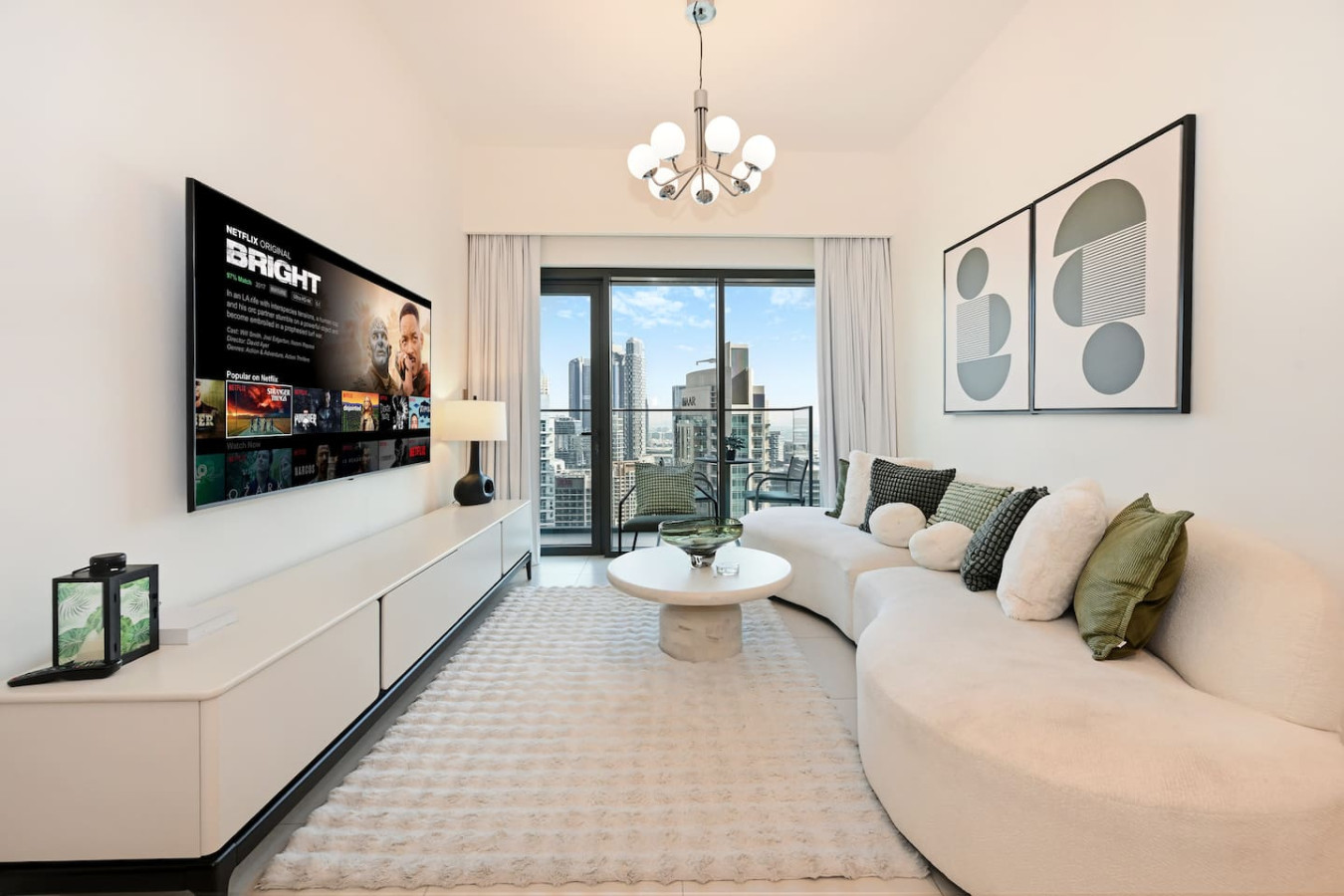 Stylish 2BR | 3 min walk to Dubai Mall