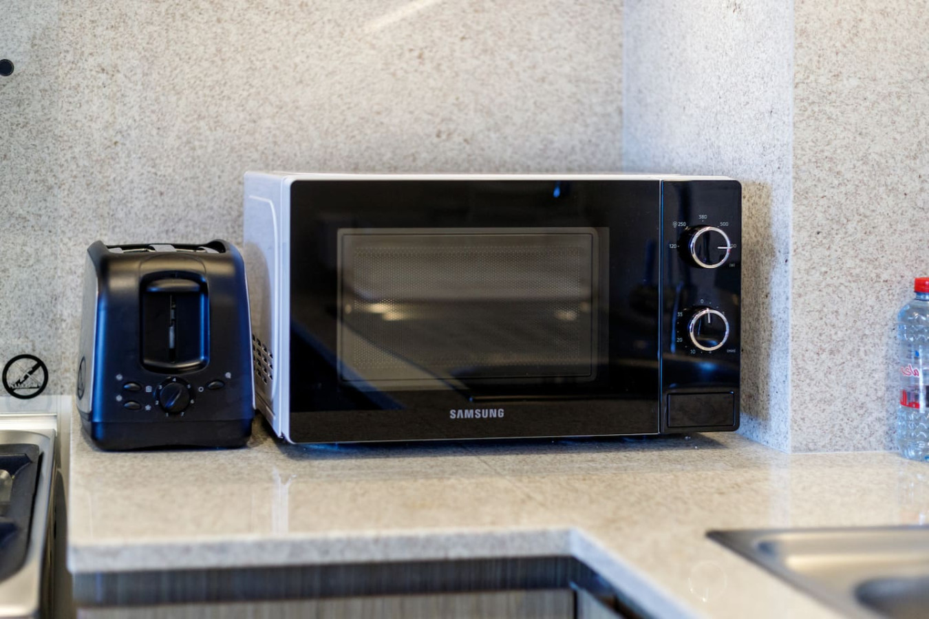 Stylish 2BR | 3 min walk to Dubai Mall