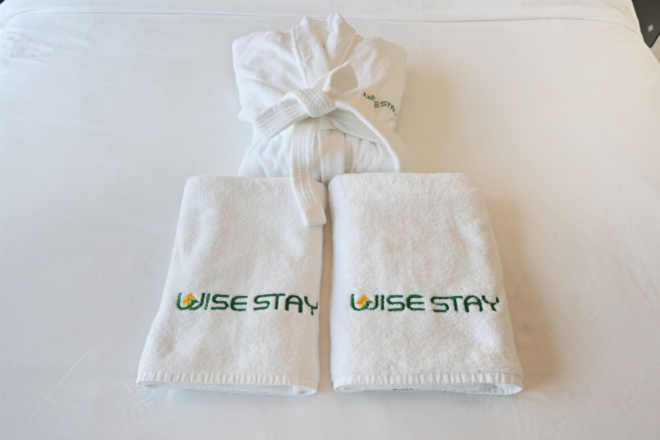 Stylish 2BR | 3 min walk to Dubai Mall