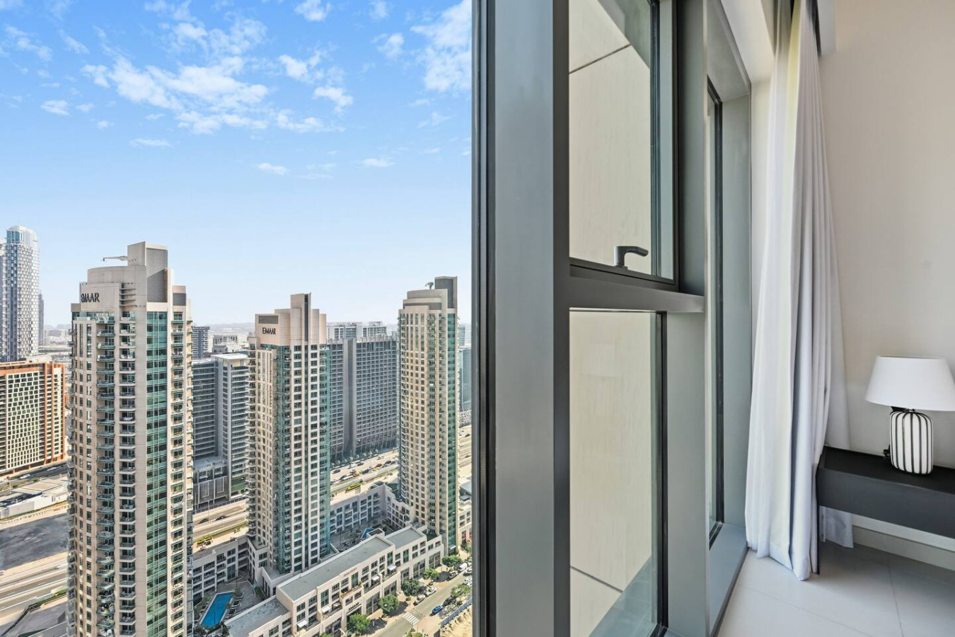 Stylish 2BR | 3 min walk to Dubai Mall