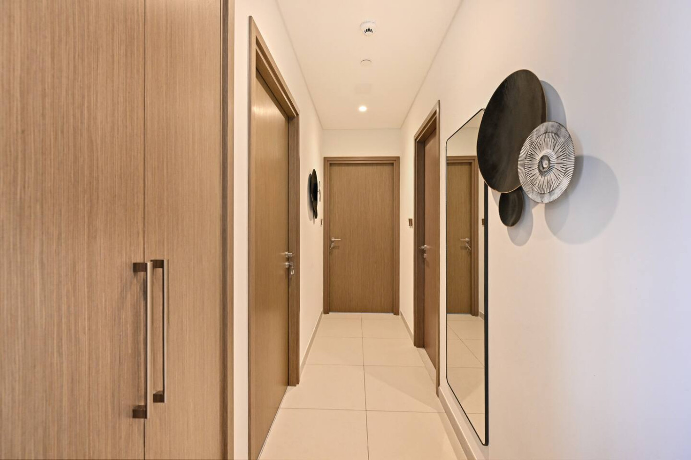 Stylish 2BR | 3 min walk to Dubai Mall