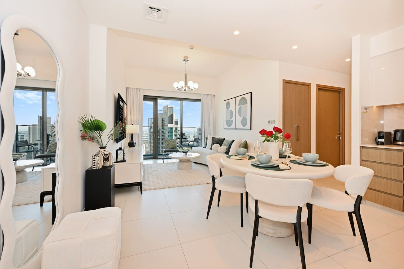 Stylish 2BR | 3 min walk to Dubai Mall