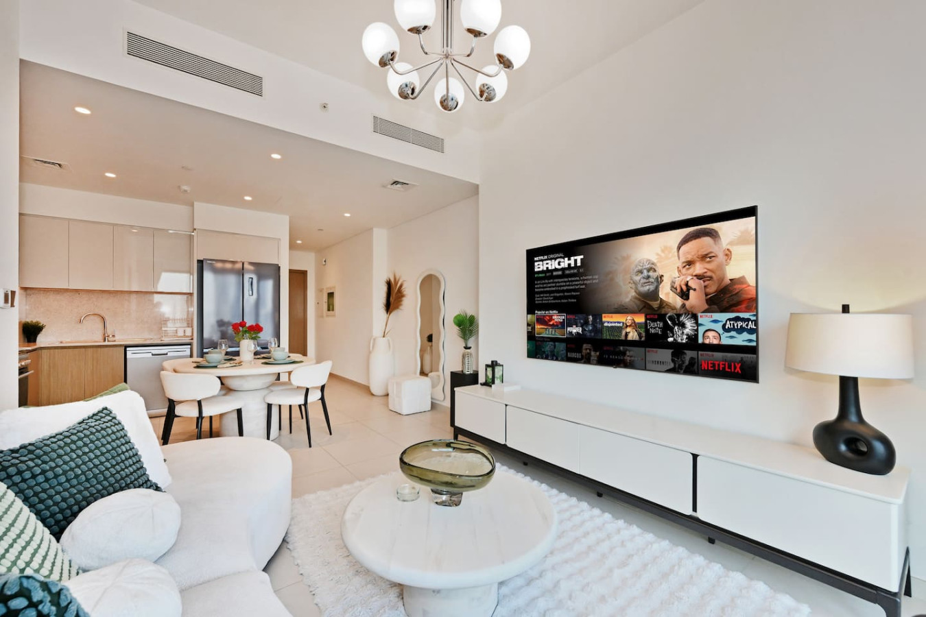 Stylish 2BR | 3 min walk to Dubai Mall