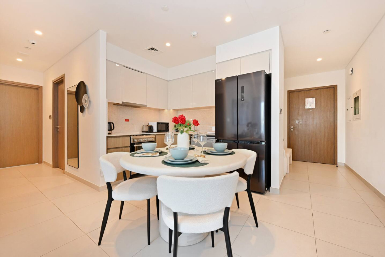 Stylish 2BR | 3 min walk to Dubai Mall