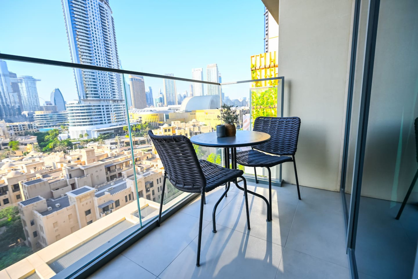 Full Burj Khalifa View, 3min Walking to Dubai mall