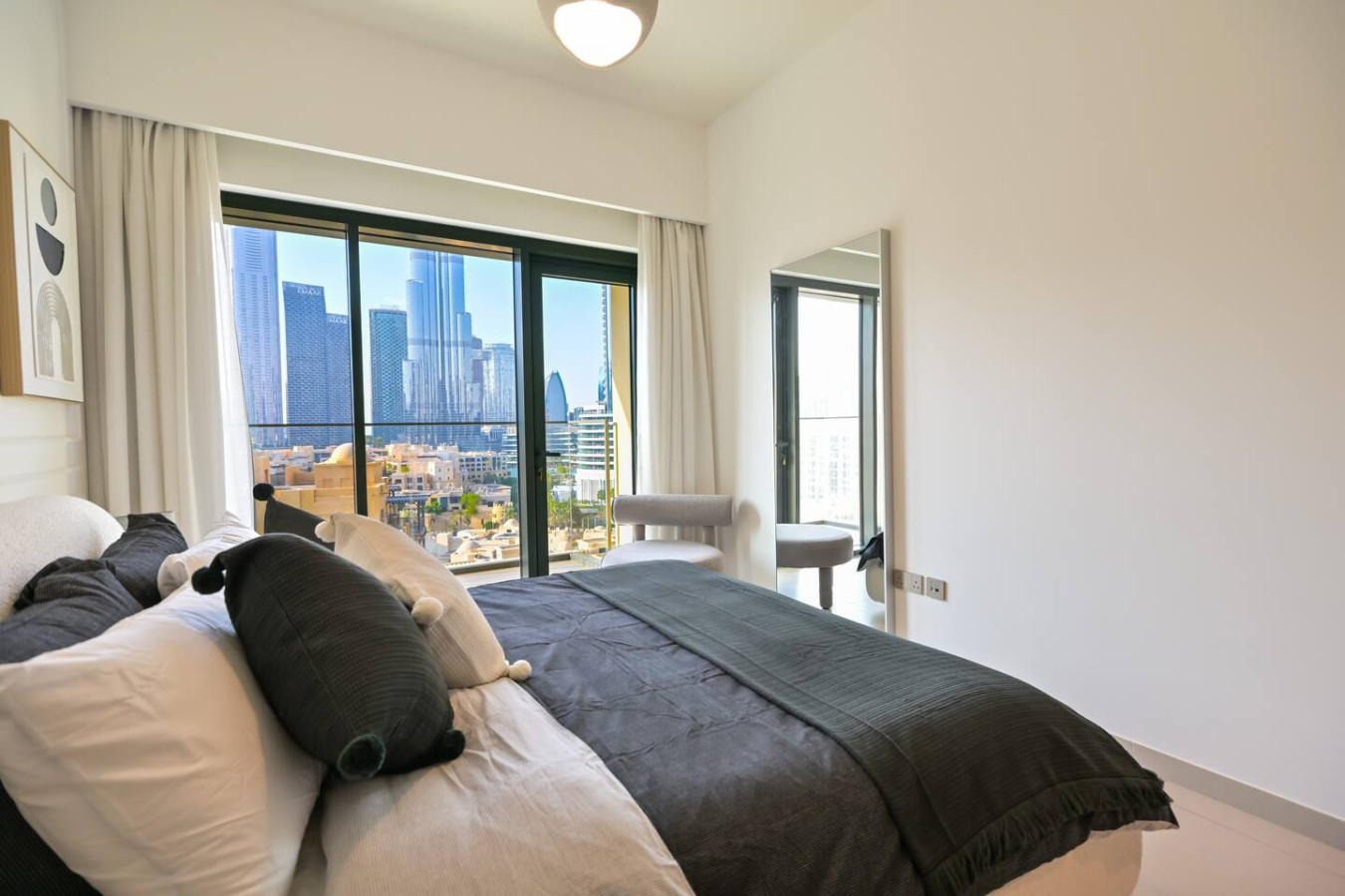 Full Burj Khalifa View, 3min Walking to Dubai mall