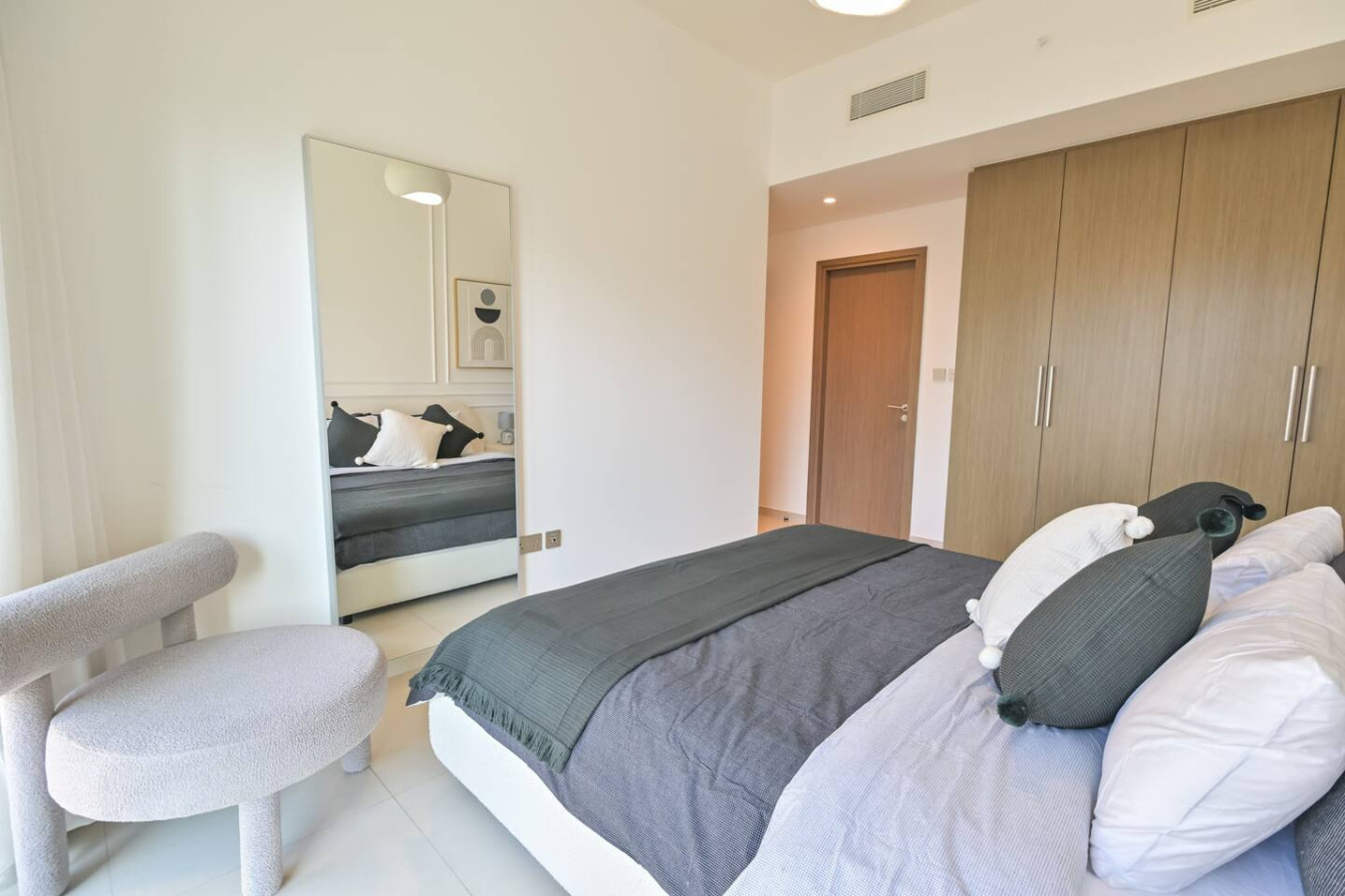 Full Burj Khalifa View, 3min Walking to Dubai mall