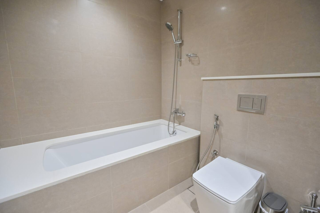 Full Burj Khalifa View, 3min Walking to Dubai mall