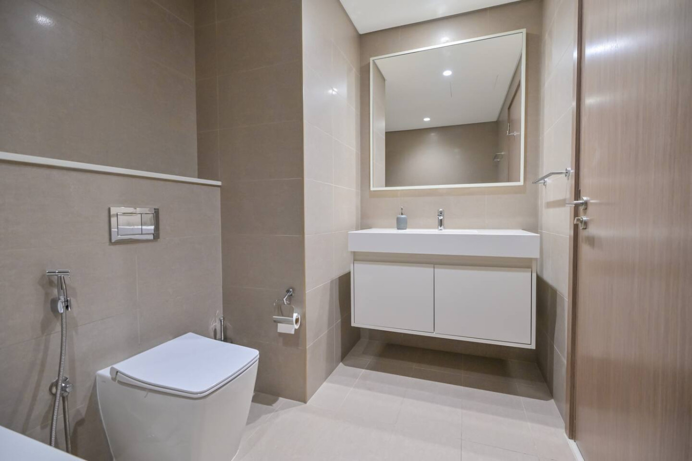 Full Burj Khalifa View, 3min Walking to Dubai mall