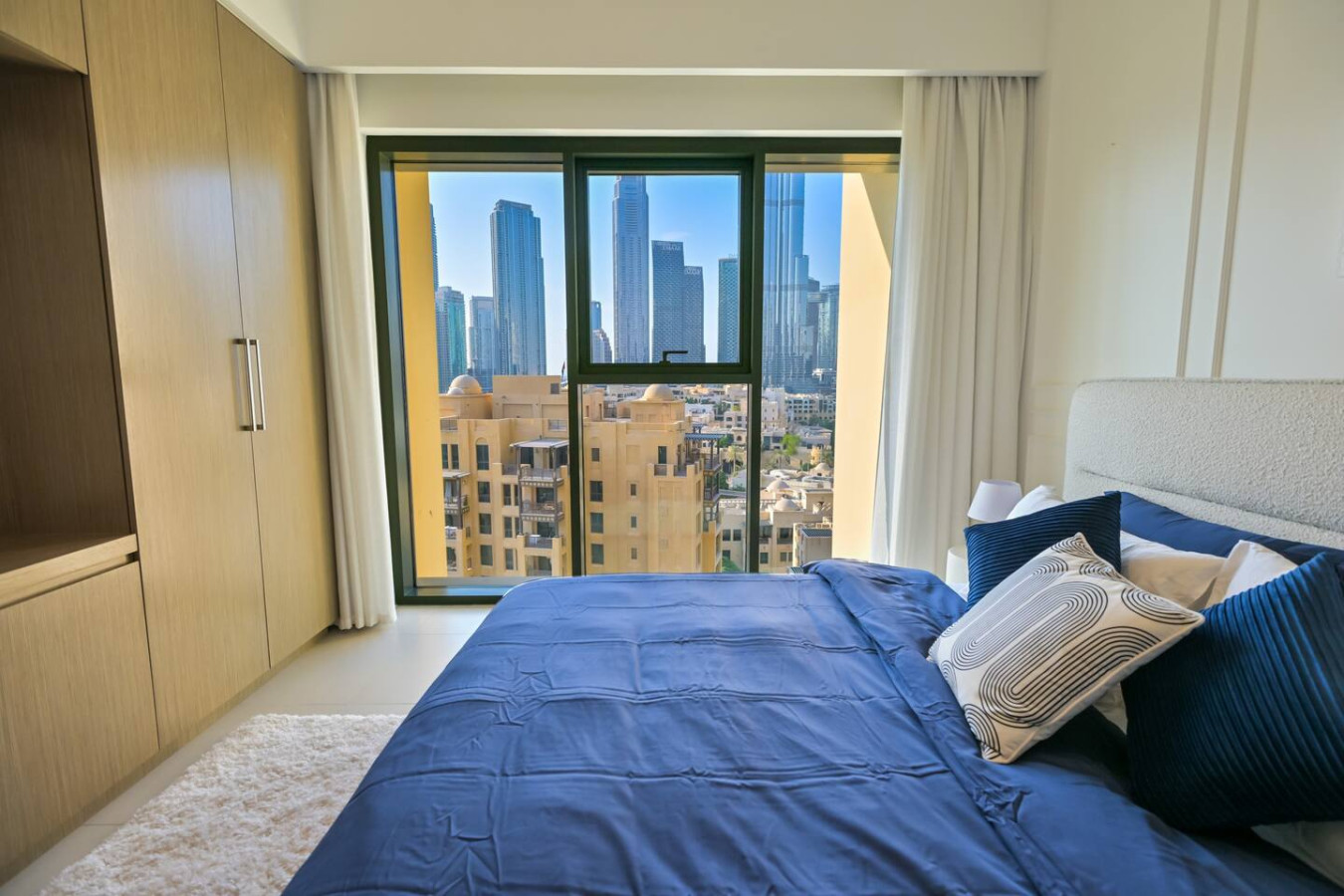 Full Burj Khalifa View, 3min Walking to Dubai mall