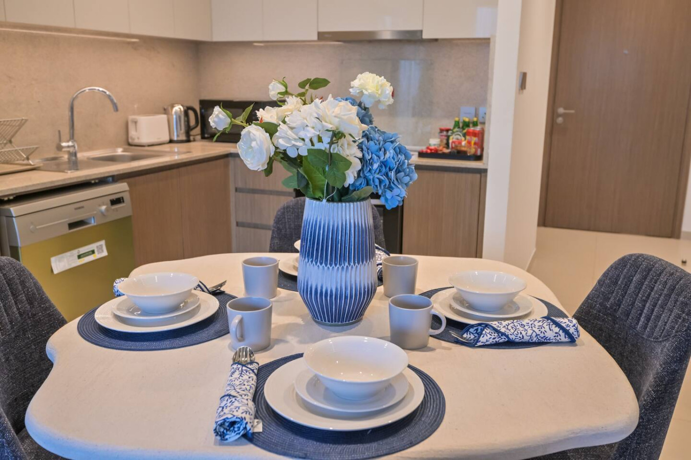 Full Burj Khalifa View, 3min Walking to Dubai mall