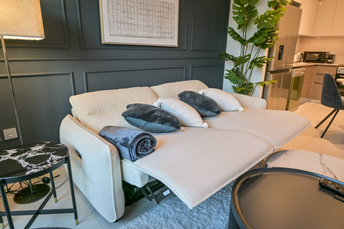 Full Burj Khalifa View, 3min Walking to Dubai mall