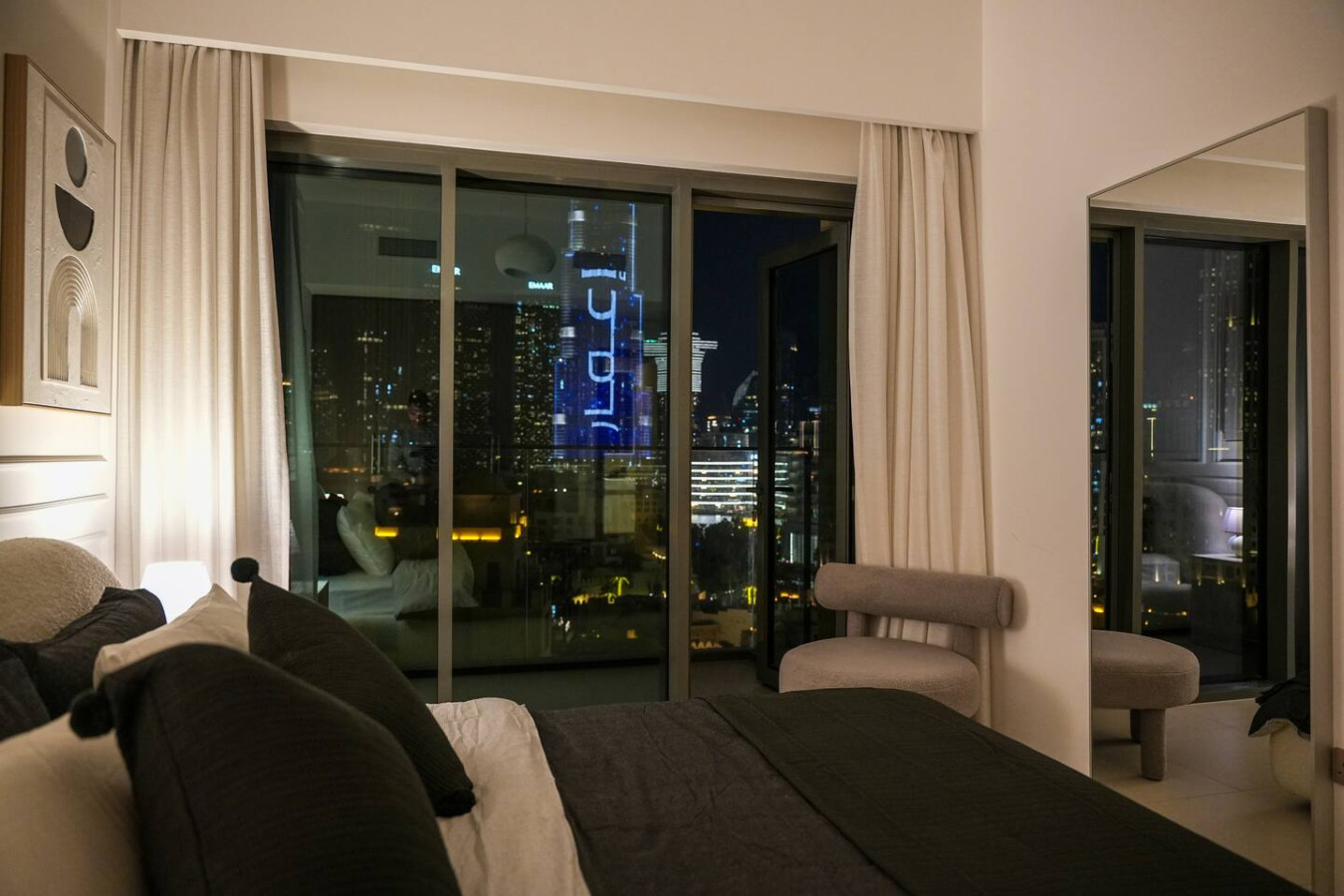 Full Burj Khalifa View, 3min Walking to Dubai mall