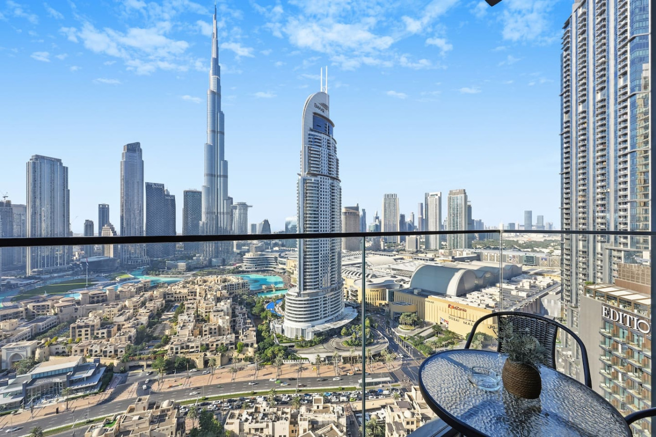 Breathtaking View, 3-minute walk to Dubai Mall