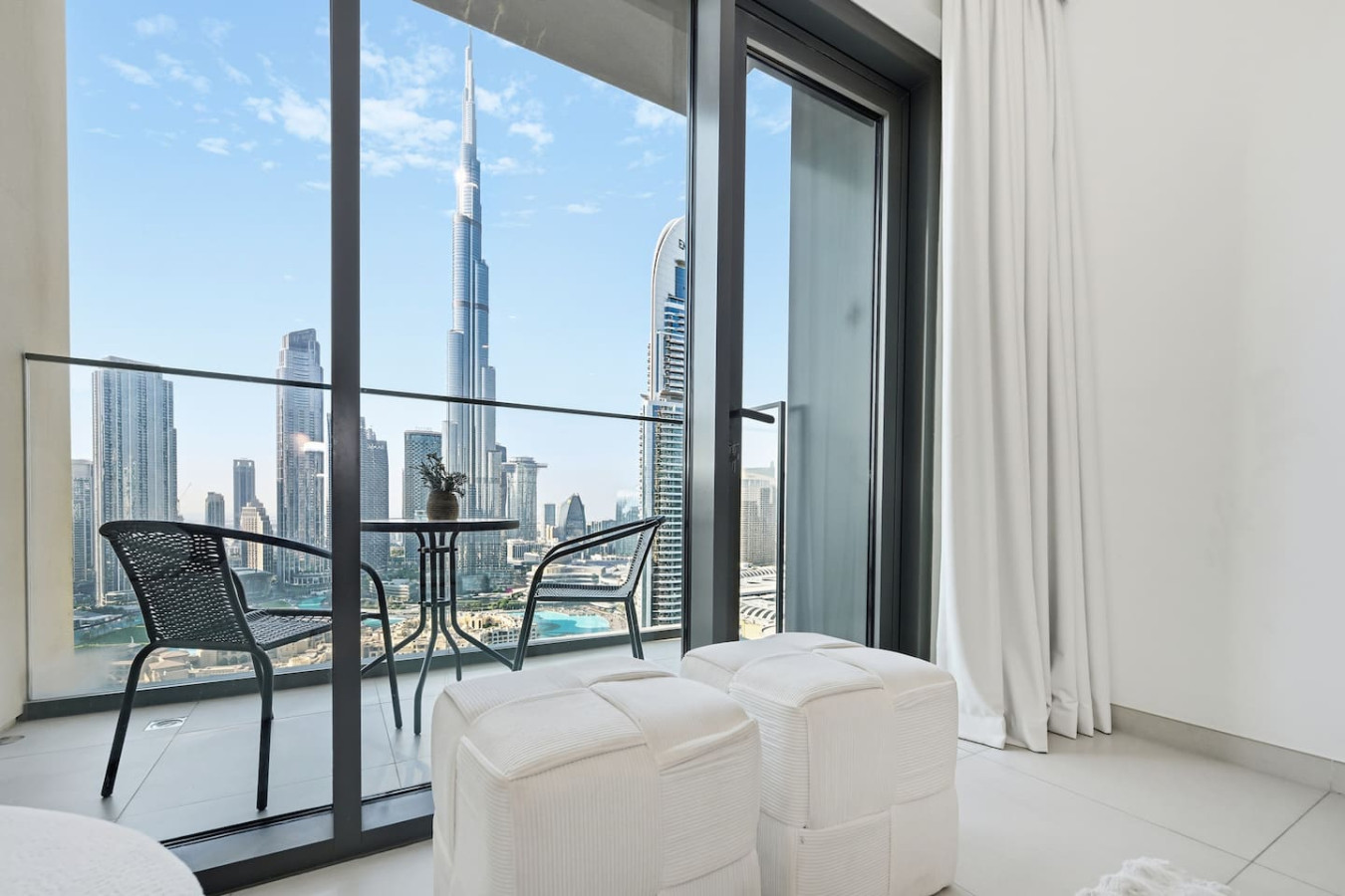 Breathtaking View, 3-minute walk to Dubai Mall