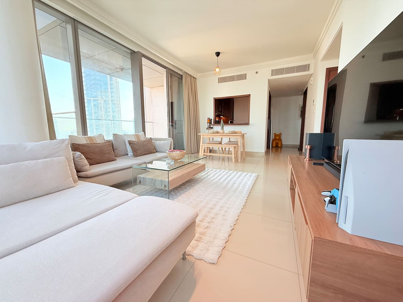 Dubai Mall connected, 38th floor, Amazing pool