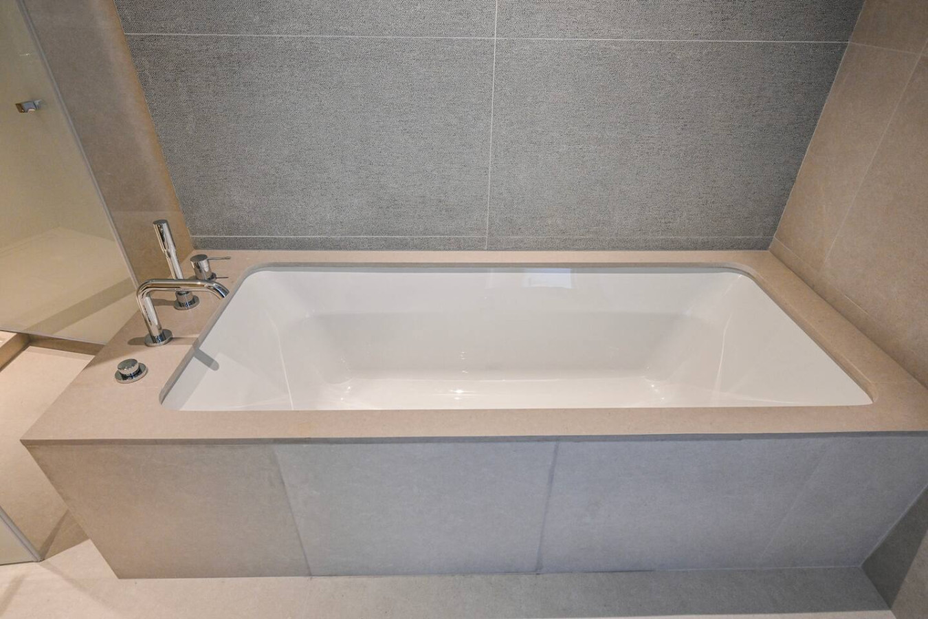 Hermès Design | Dubai Mall Connected | Vida Hotel